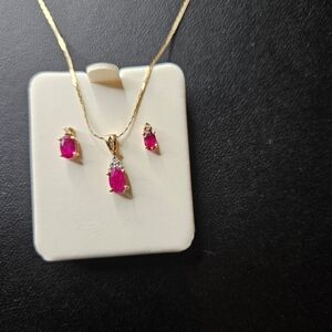 Elegant Gold and Pink Jewelry Set